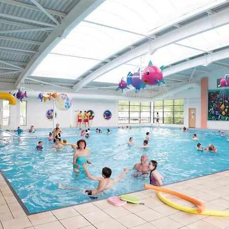 בית נופש Holiday Lakeland-3 Cark